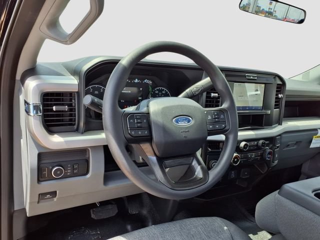 New 2025 Ford F250 XL w/ 360-Degree Camera Package RWD image 9