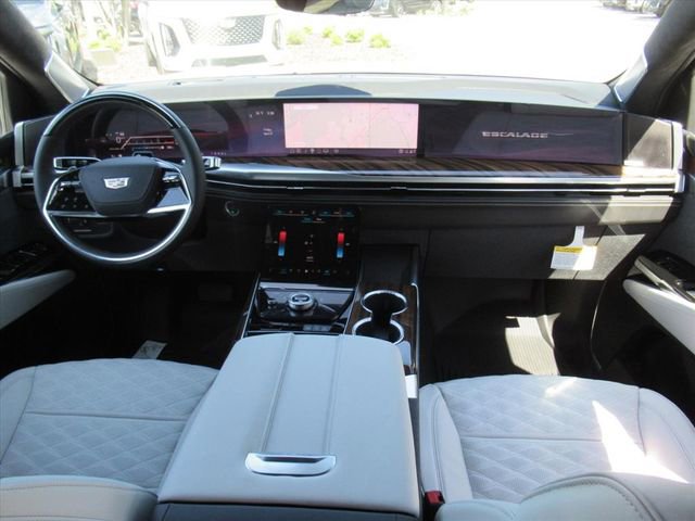 New 2026 Cadillac Escalade ESV Platinum Sport w/ LPO, ONYX Package image 12