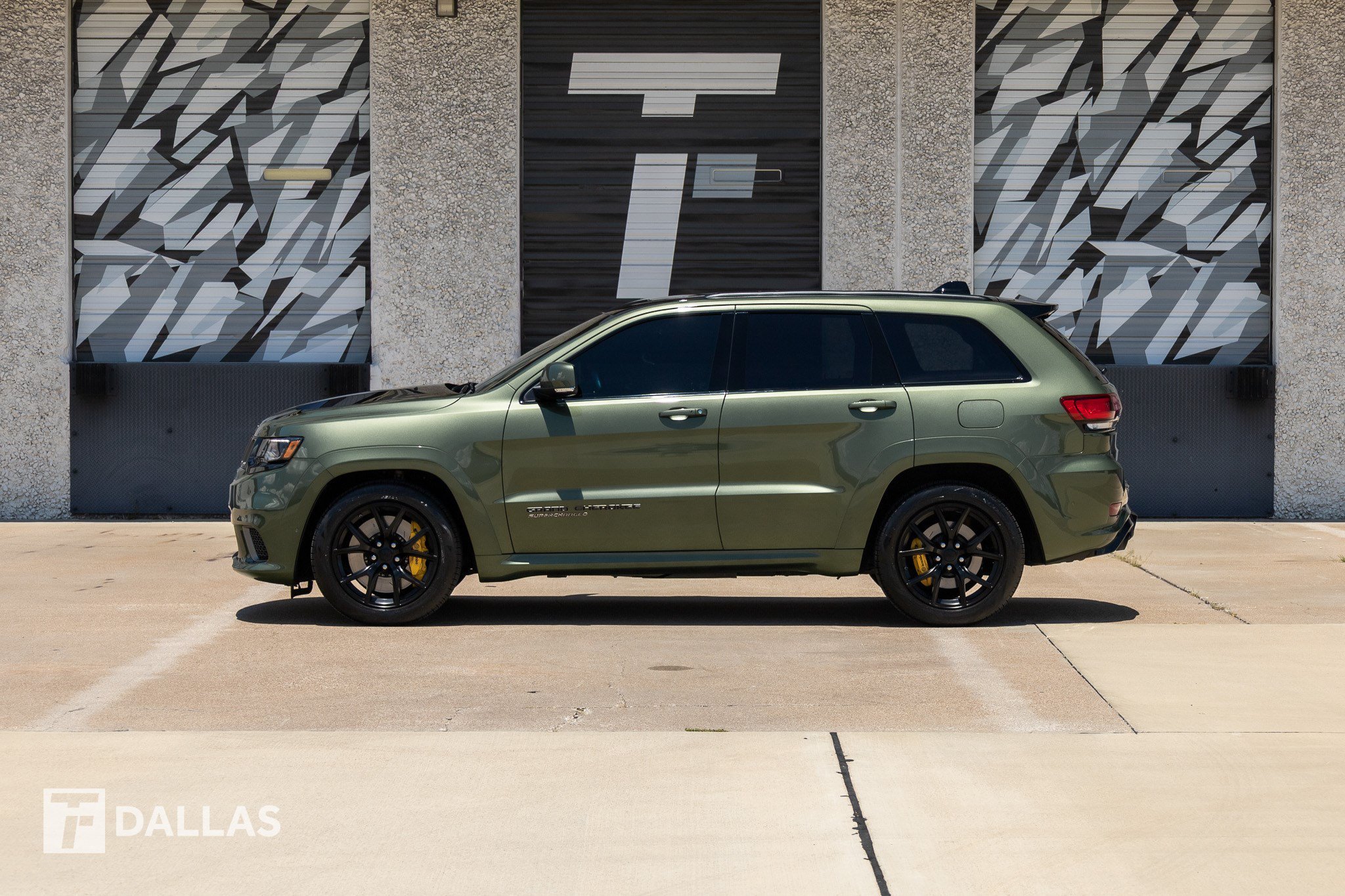 Used 2021 Jeep Grand Cherokee Trackhawk AWD/4WD image 7