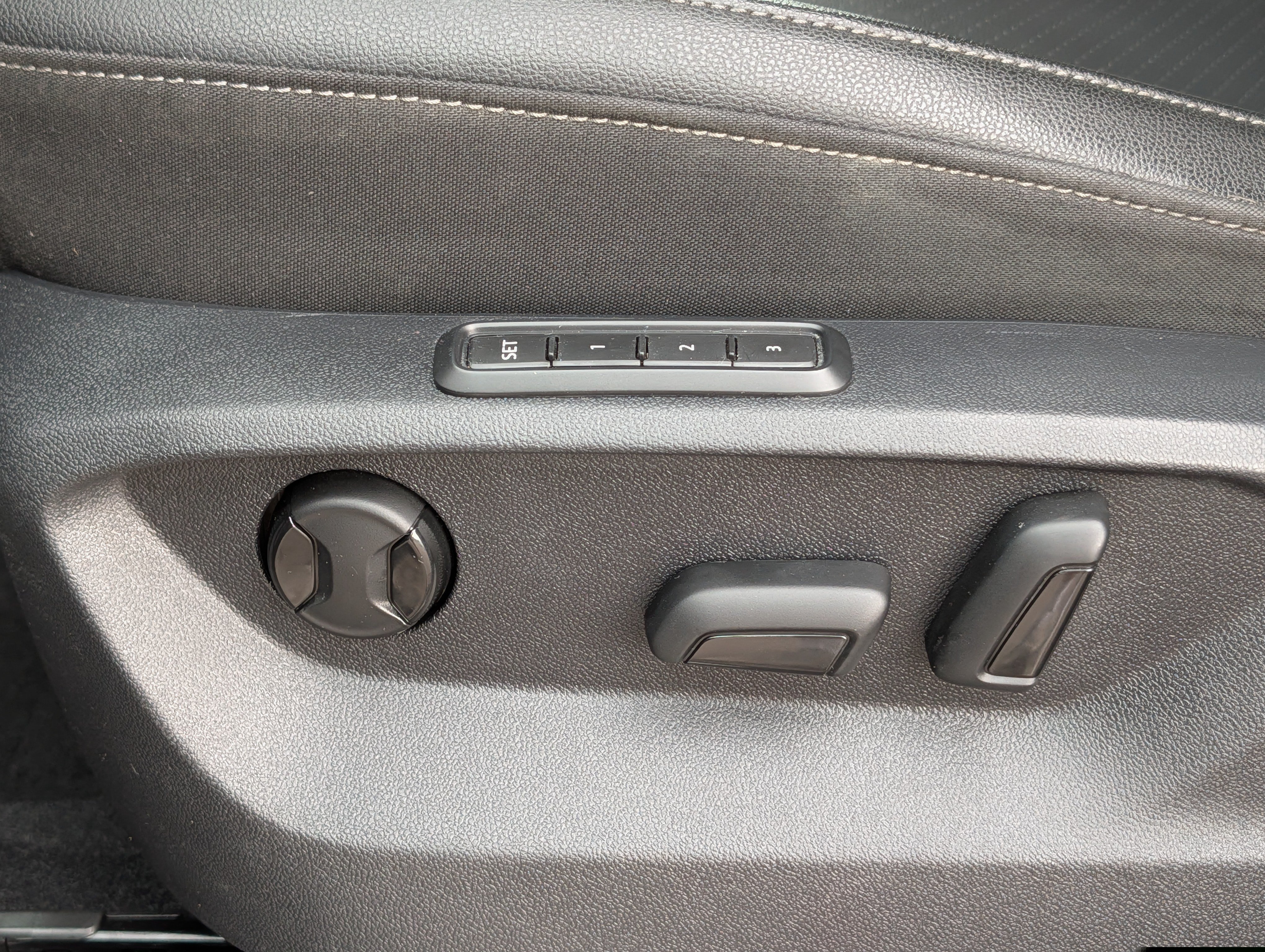 Used 2019 Volkswagen Atlas SEL AWD/4WD image 20