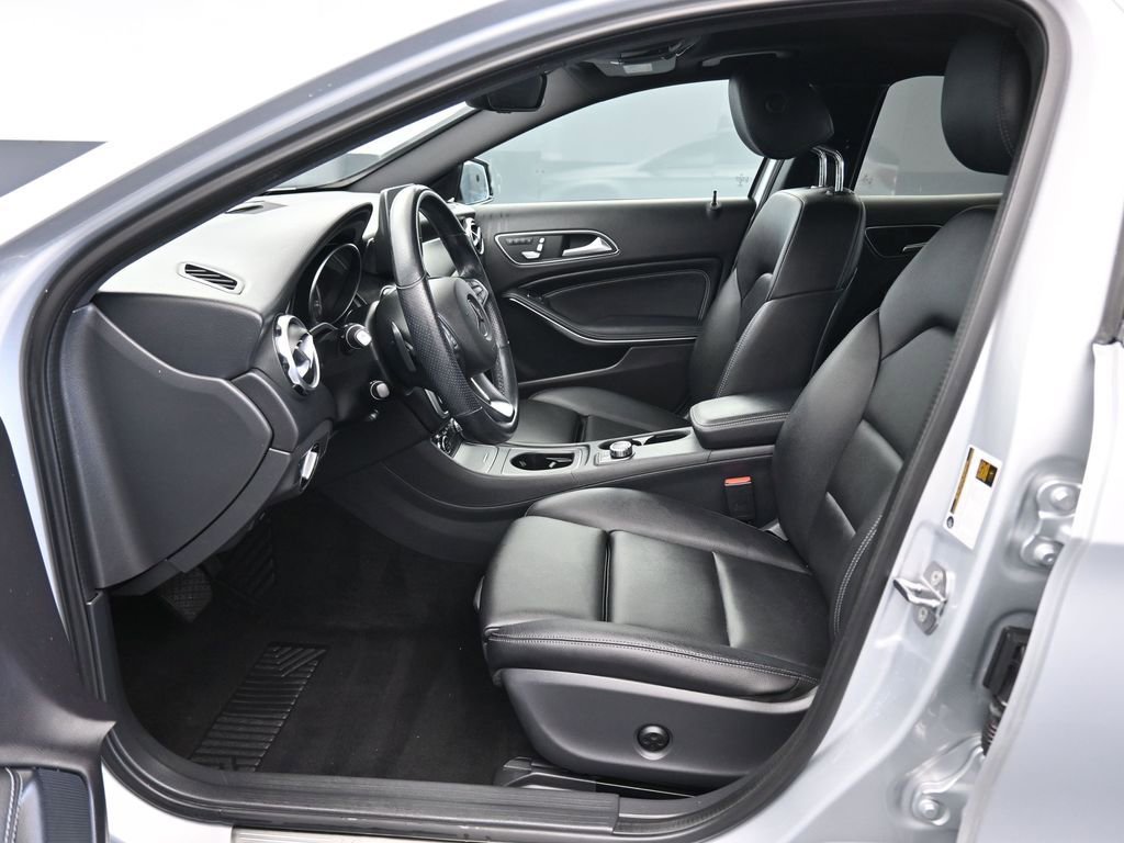 Used 2019 Mercedes-Benz GLA 250 4MATIC image 12