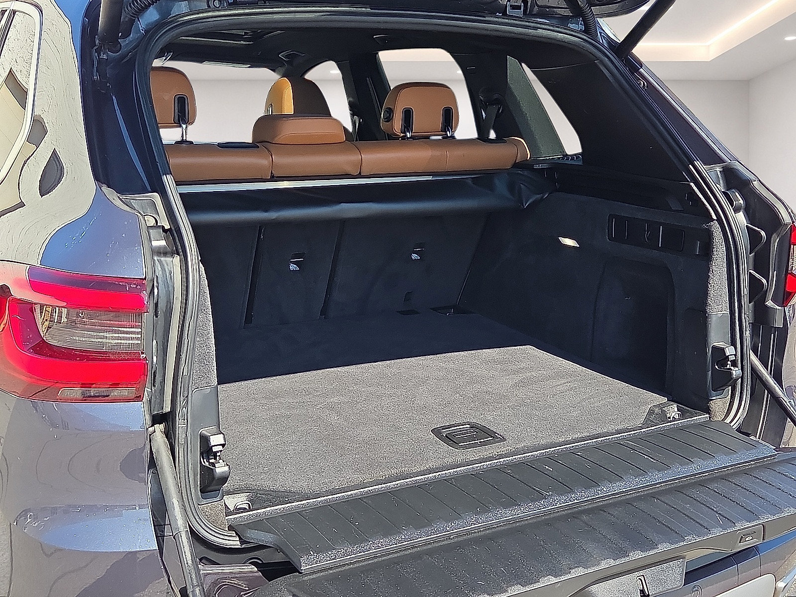 Used 2019 BMW X5 xDrive40i w/ Premium Package 2 AWD/4WD image 18