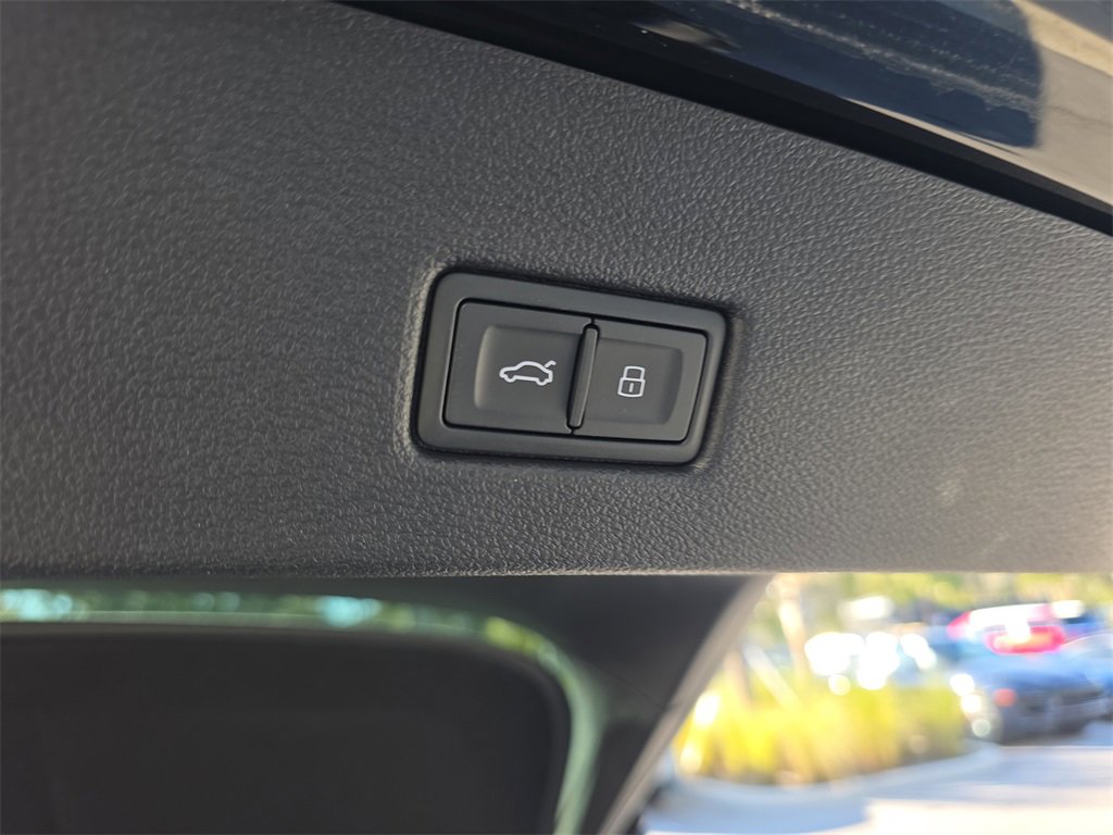 Used 2023 Audi S7 Premium Plus image 18