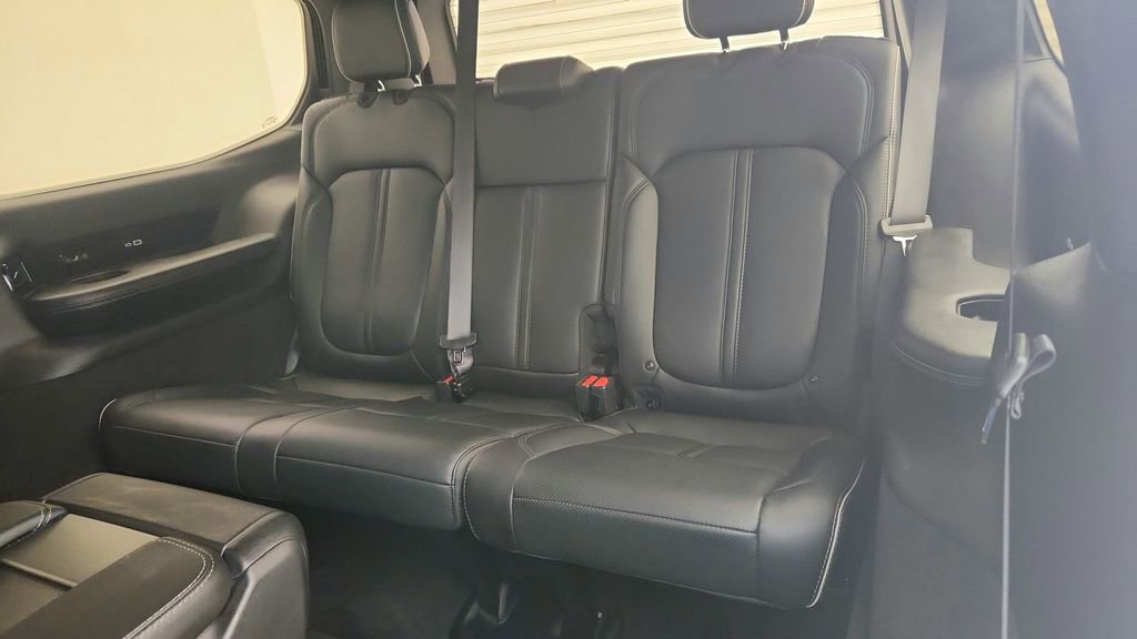 Used 2022 Jeep Grand Wagoneer Series II image 31