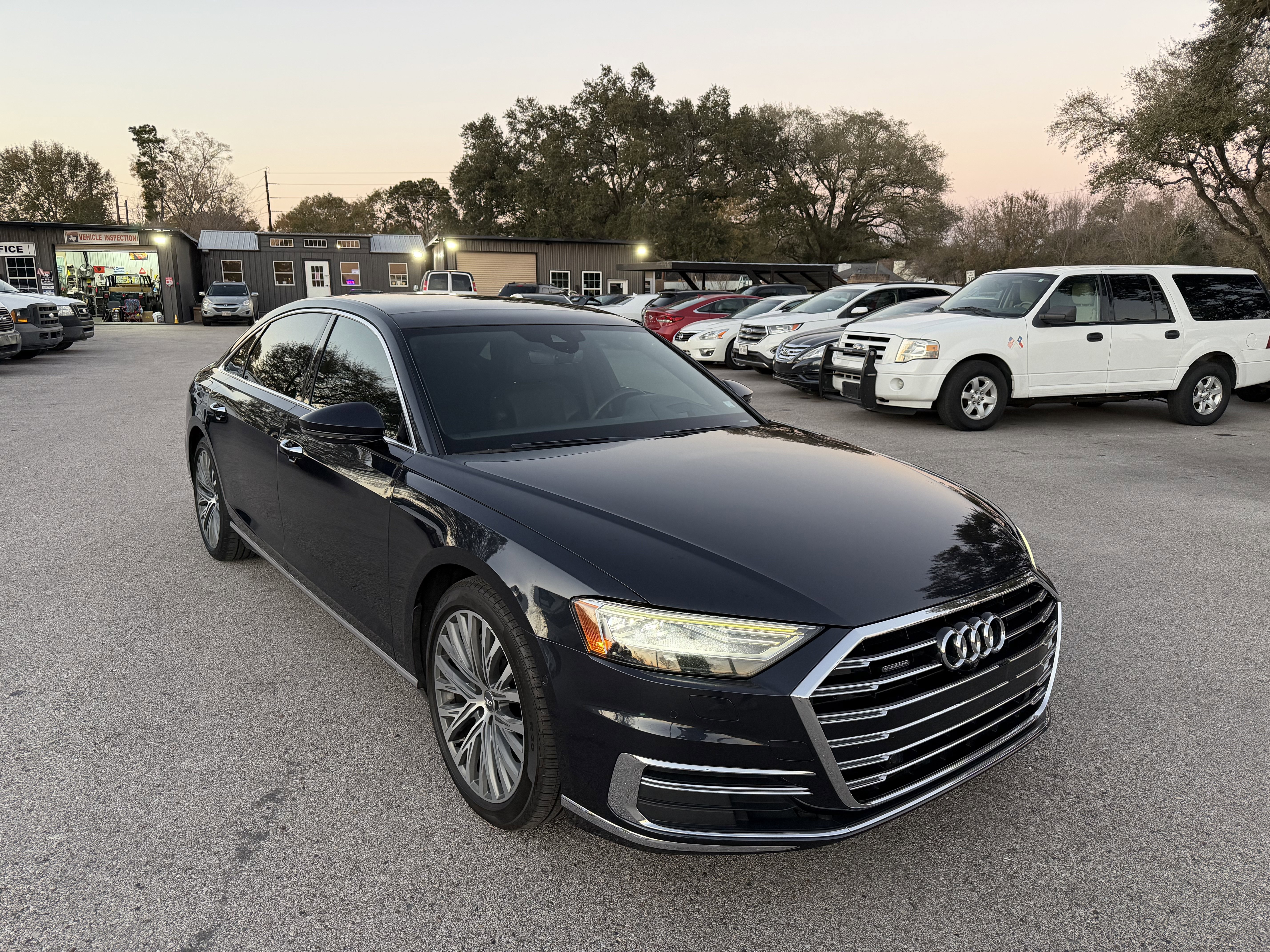 Used 2019 Audi A8 L 3.0T w/ Luxury Package image 3