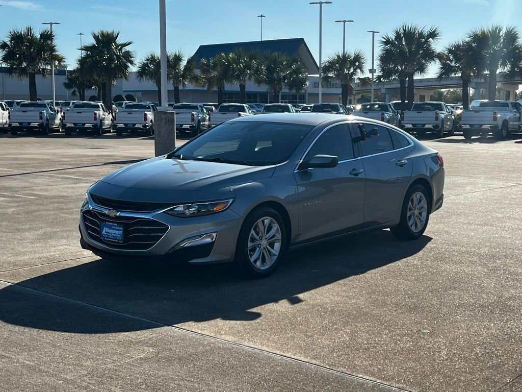 Used 2023 Chevrolet Malibu LT image 2