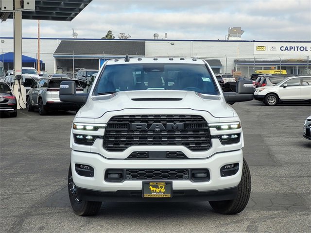 New 2025 RAM 3500 Limited image 2