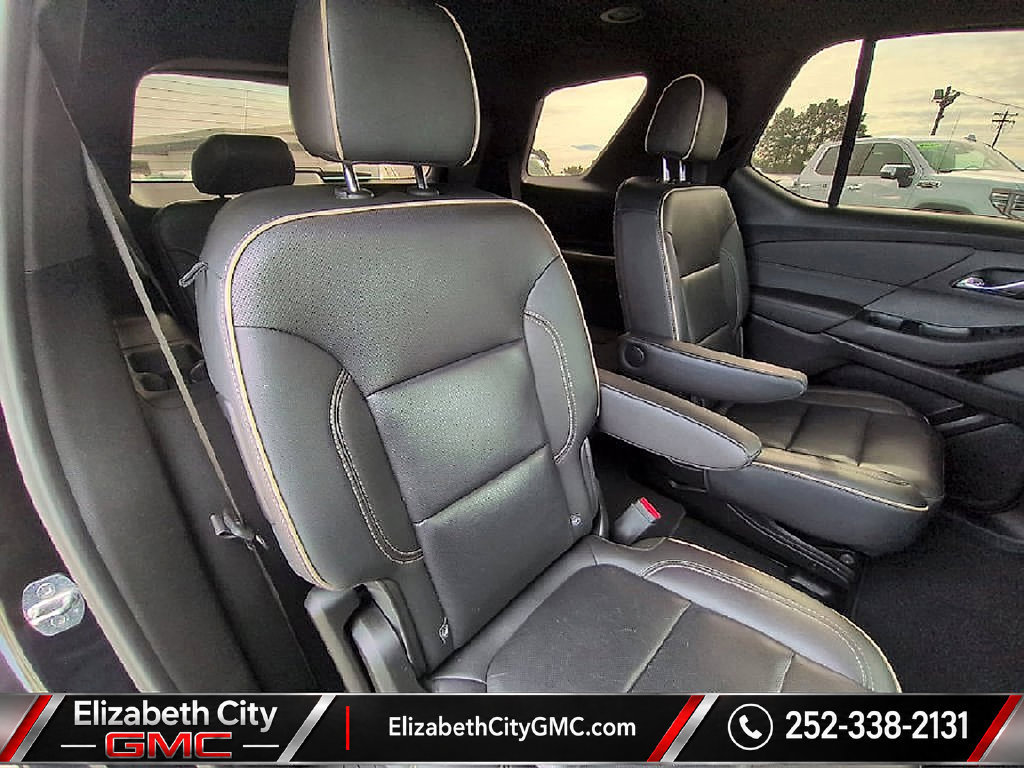 Used 2023 Chevrolet Traverse Premier AWD/4WD image 21