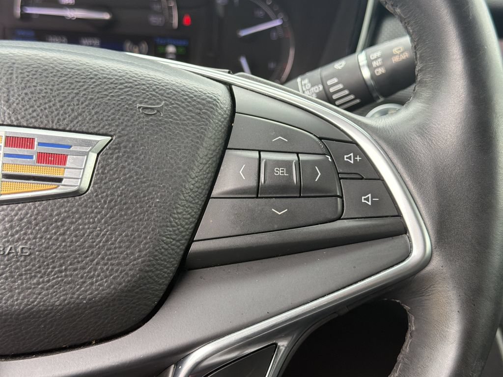 Used 2017 Cadillac XT5 Luxury w/ Driver Awareness Package FWD image 26