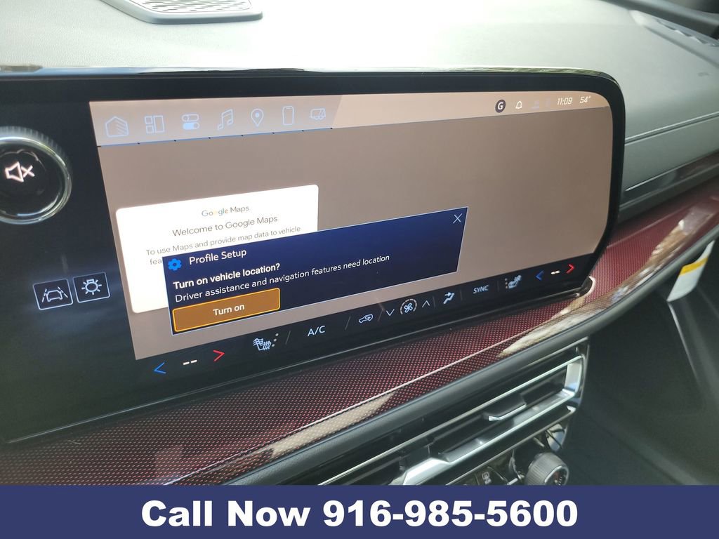 New 2025 Chevrolet Traverse Z71 w/ Enhanced Driving Package image 18