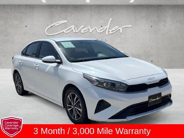 Used 2022 Kia Forte LXS FWD image 2