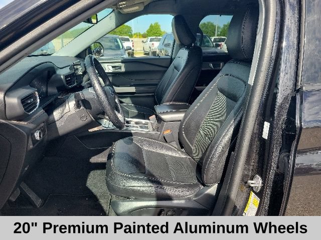 Used 2023 Ford Explorer Limited w/ Equipment Group 301A RWD image 17