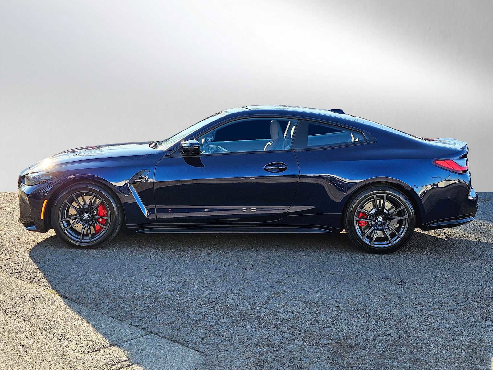 Used 2024 BMW M4 Coupe w/ Executive Package image 12