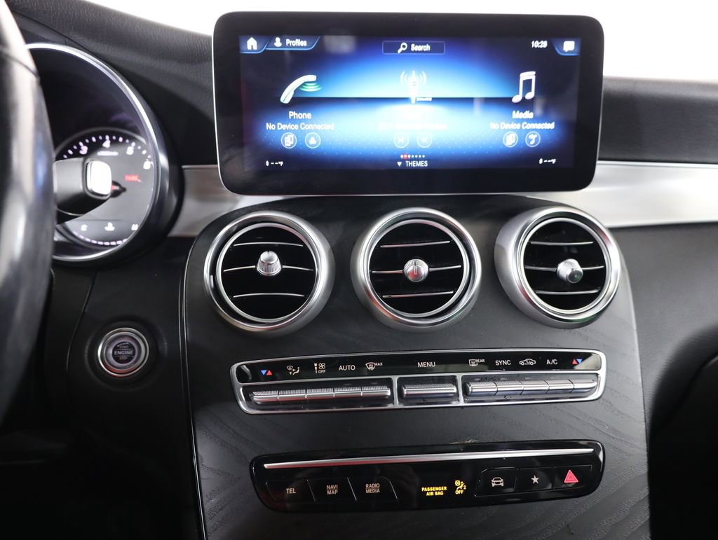 Used 2022 Mercedes-Benz GLC 300 4MATIC image 23