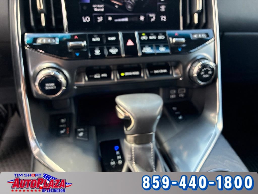Used 2023 Lexus LX 600 4WD w/ Appearance Package image 41