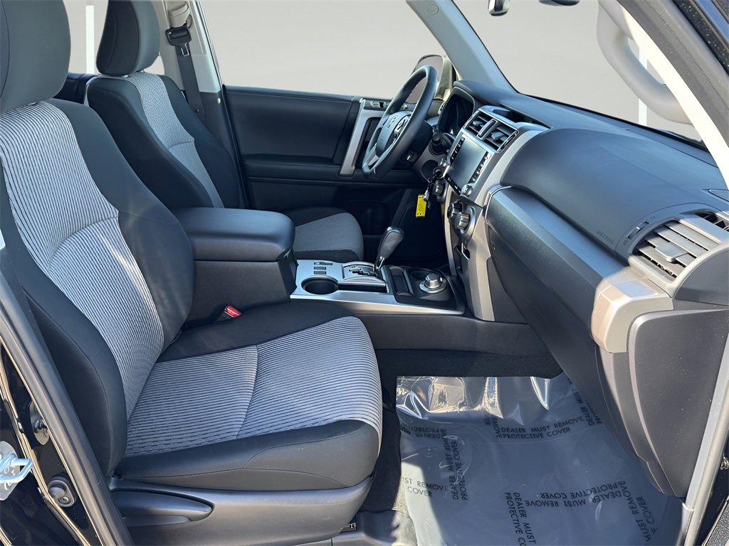 Used 2020 Toyota 4Runner SR5 image 15