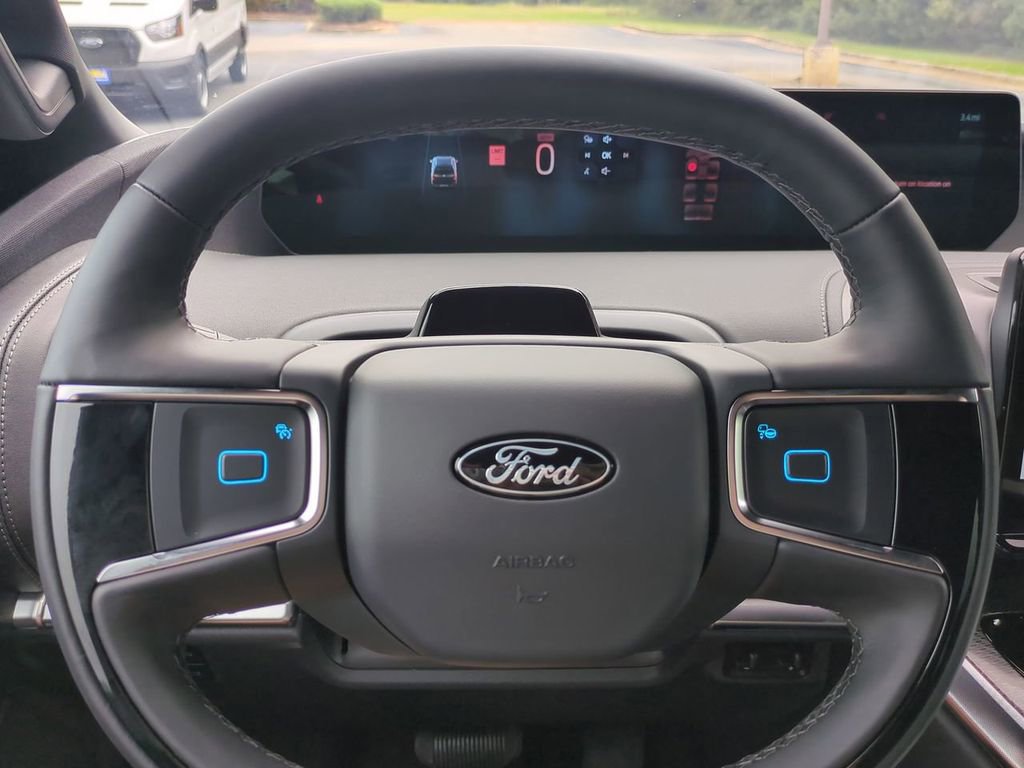 New 2025 Ford Expedition Platinum w/ Stealth Appearance Package image 32