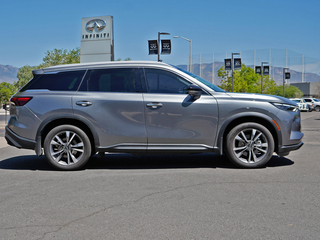 Used 2023 INFINITI QX55 Essential w/ Cargo Package AWD/4WD image 12