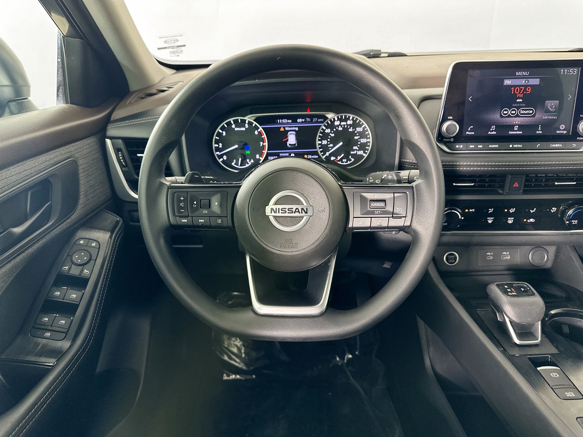 Used 2021 Nissan Rogue S FWD image 14