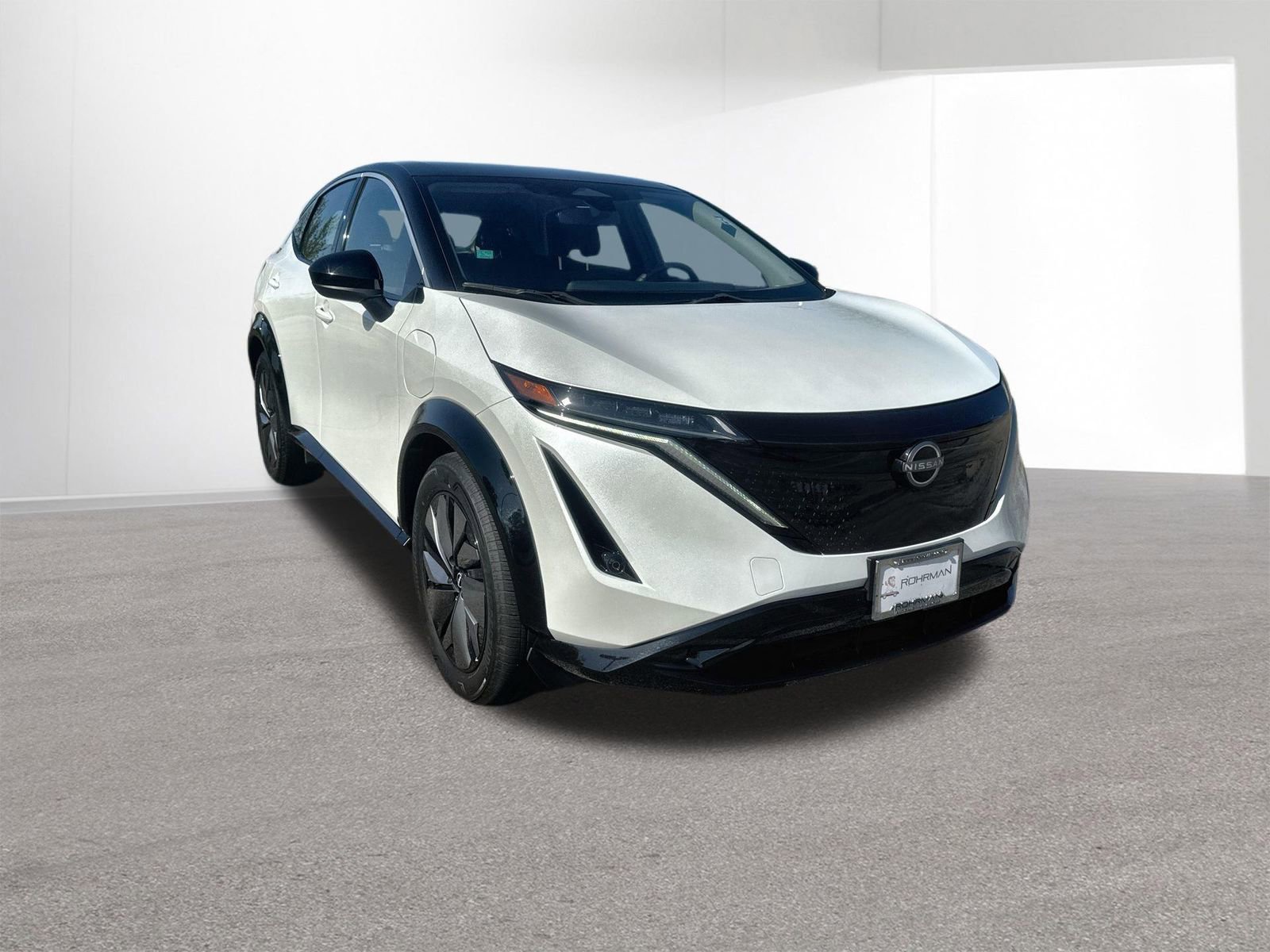 Used 2023 Nissan Ariya FWD image 3