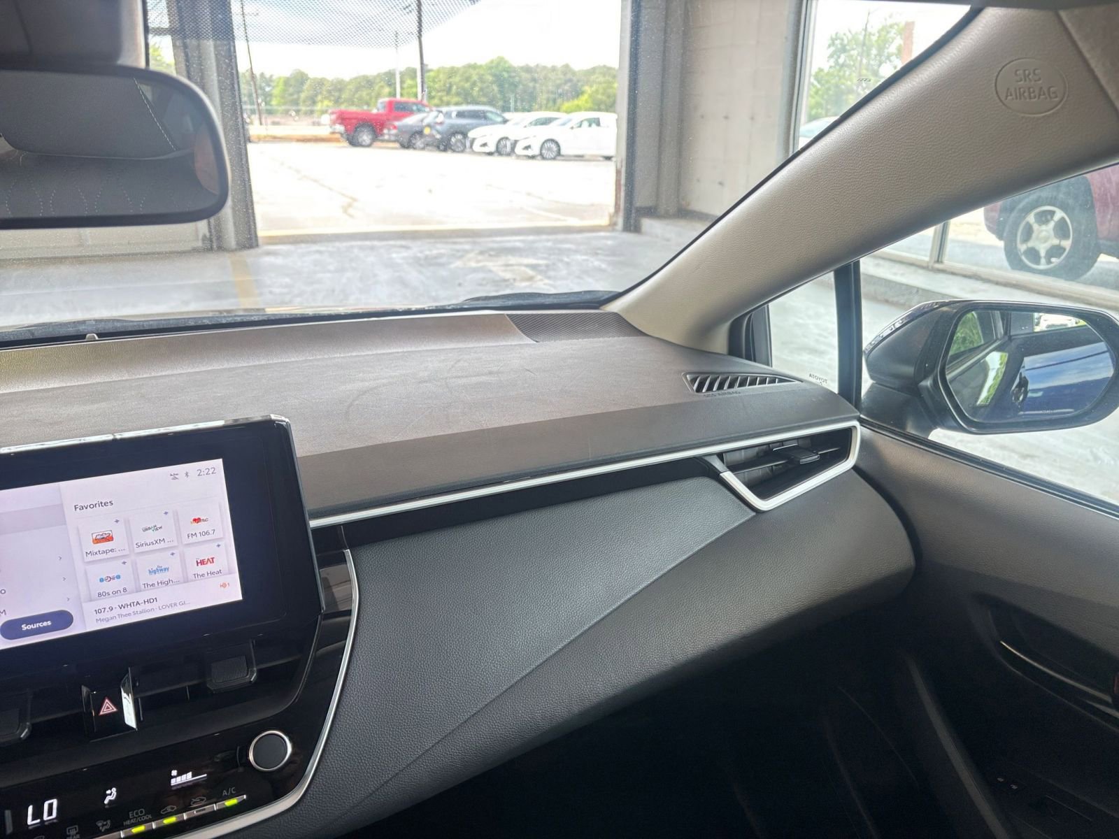 Used 2025 Toyota Corolla LE FWD image 34