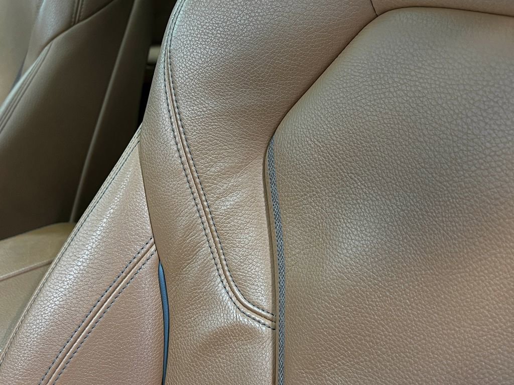 Used 2020 BMW 530e xDrive w/ Premium Package AWD/4WD image 20