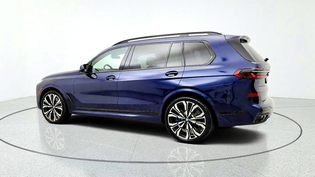 Used 2024 BMW X7 M60i w/ Executive Package AWD/4WD image 7