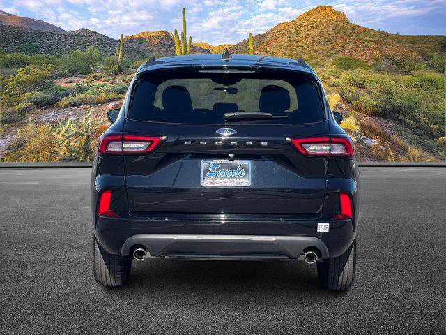 Used 2024 Ford Escape ST-Line image 6
