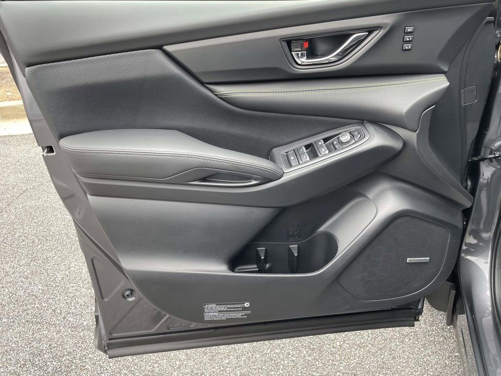 Certified 2025 Subaru Ascent Bronze Edition w/ Onyx Package image 16