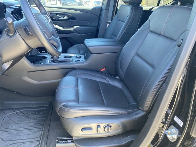 Used 2024 Chevrolet Traverse RS w/ LPO, Floor Liner Package image 7