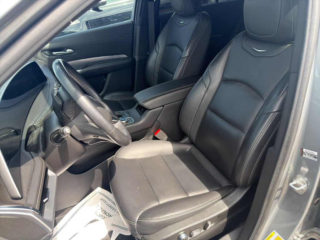 Used 2024 Cadillac XT4 Premium Luxury AWD/4WD image 6