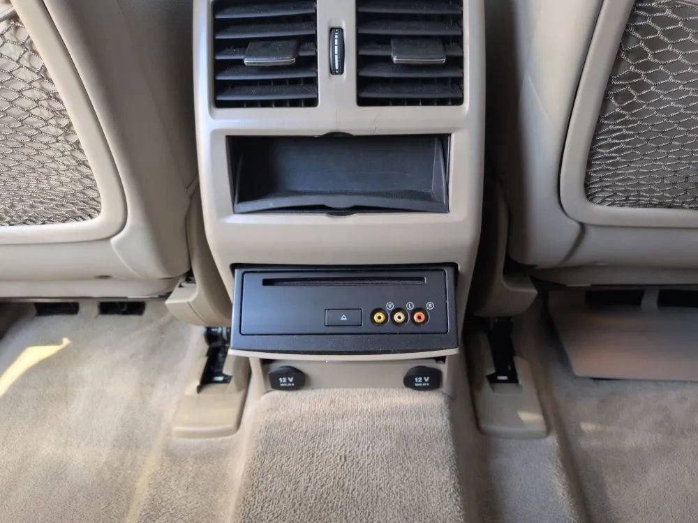 Used 2014 Mercedes-Benz GL 450 4MATIC w/ Appearance Package image 49