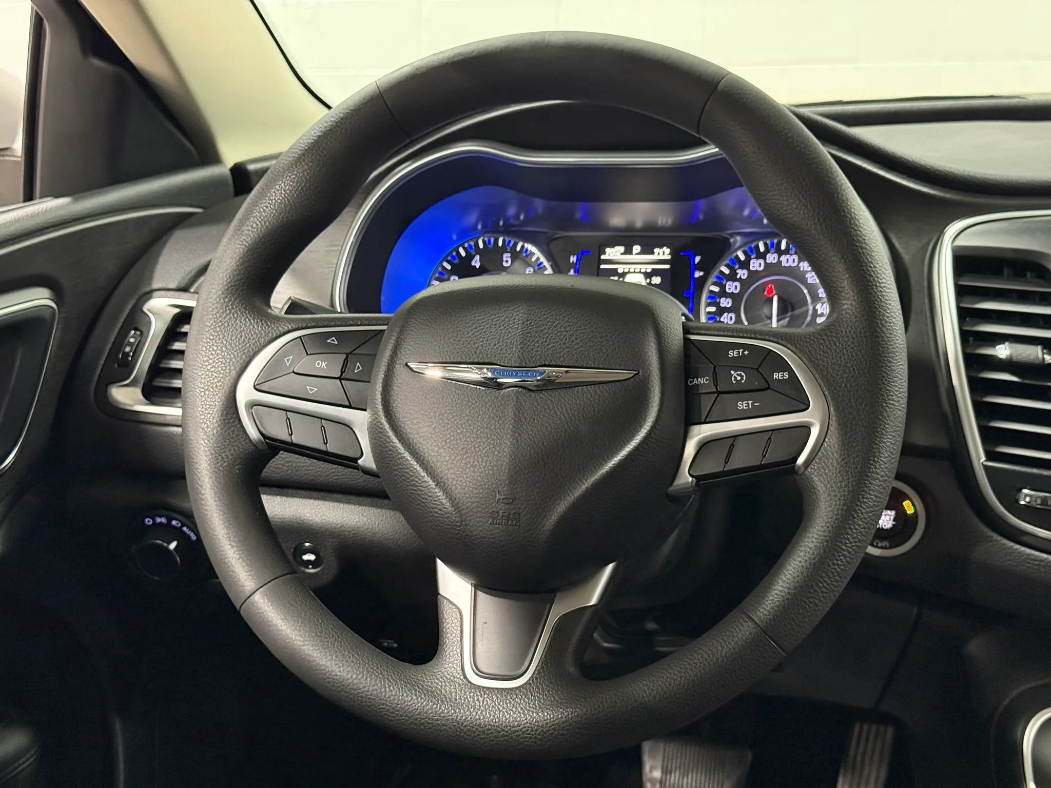 Used 2017 Chrysler 200 LX FWD image 22