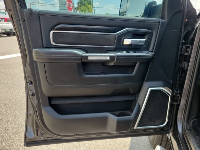 Used 2019 RAM 3500 Laramie AWD/4WD image 18