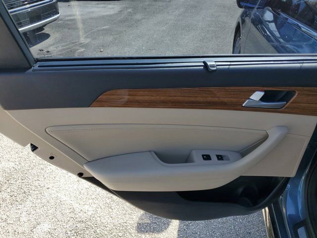 Used 2015 Hyundai Sonata Limited image 9