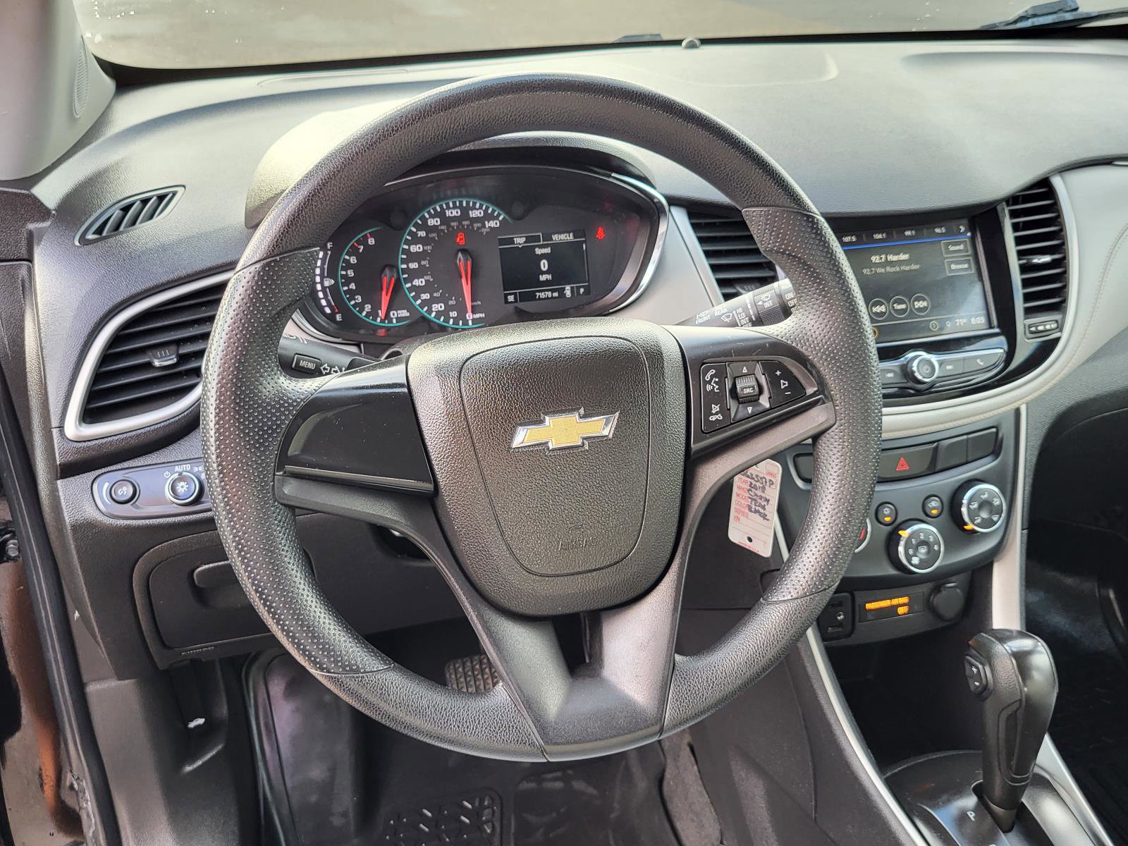 Used 2018 Chevrolet Trax LS w/ LPO, Cargo Package FWD image 21