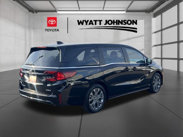 Used 2025 Honda Odyssey Touring image 8