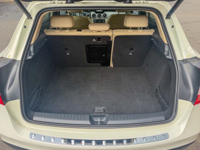 Used 2018 Mercedes-Benz GLA 250 image 14
