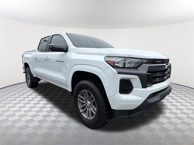 Used 2023 Chevrolet Colorado LT image 3