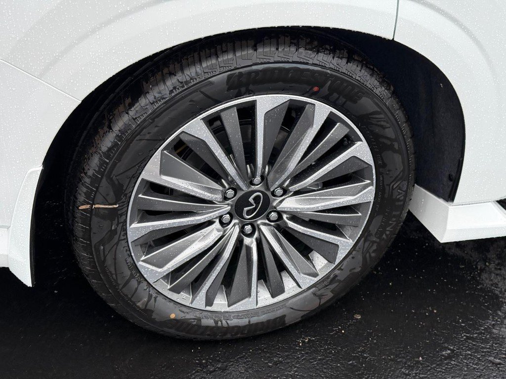 New 2027 INFINITI QX80 Luxe w/ Cargo Package AWD/4WD image 4