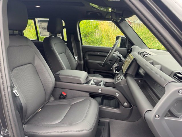 New 2026 Land Rover Defender 110 S AWD/4WD image 20