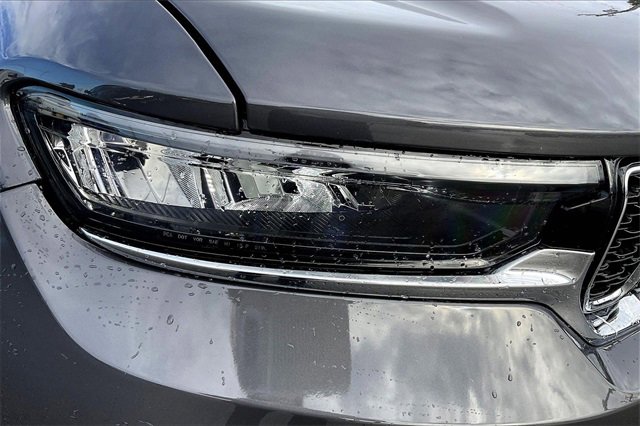 Used 2024 Jeep Grand Cherokee Limited w/ Trailer Tow Package image 29