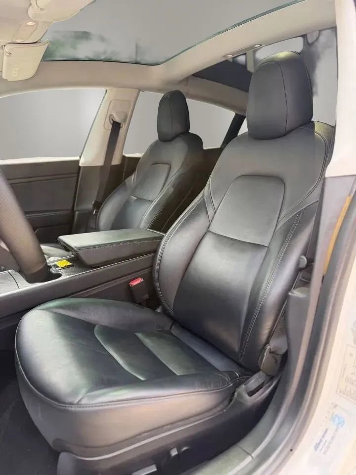 Used 2020 Tesla Model 3 Standard Range Plus RWD image 12