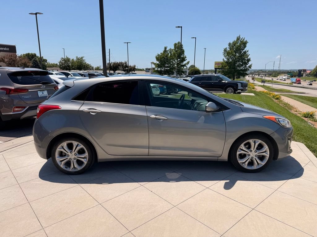 Used 2015 Hyundai Elantra GT w/ Option Group 03 FWD image 6