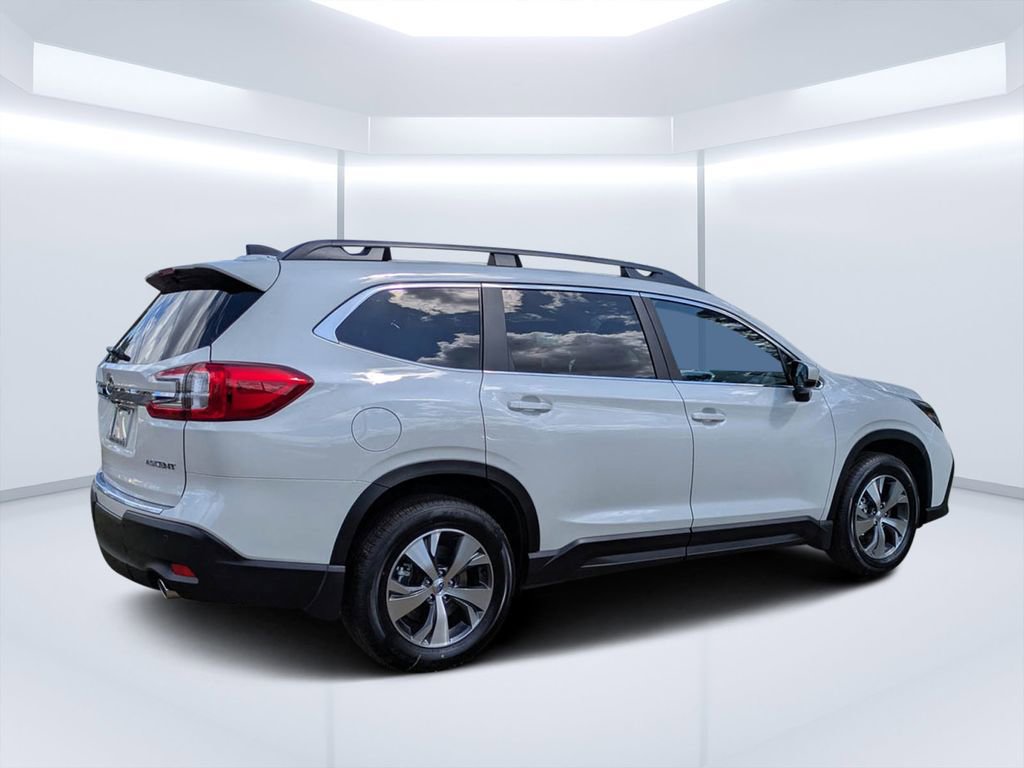 Used 2025 Subaru Ascent Premium AWD/4WD image 3