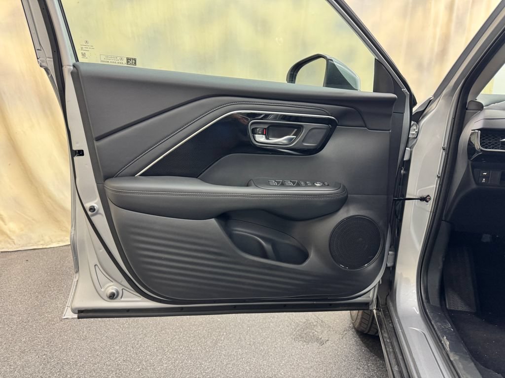 Used 2025 Acura ADX AWD image 12