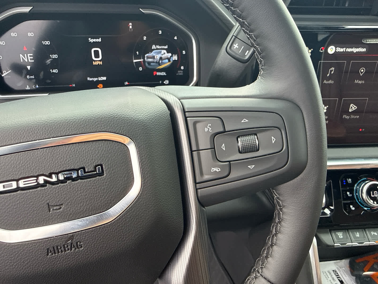 New 2026 GMC Sierra 3500 Denali Ultimate w/ LPO, Black Badging Package AWD/4WD image 19