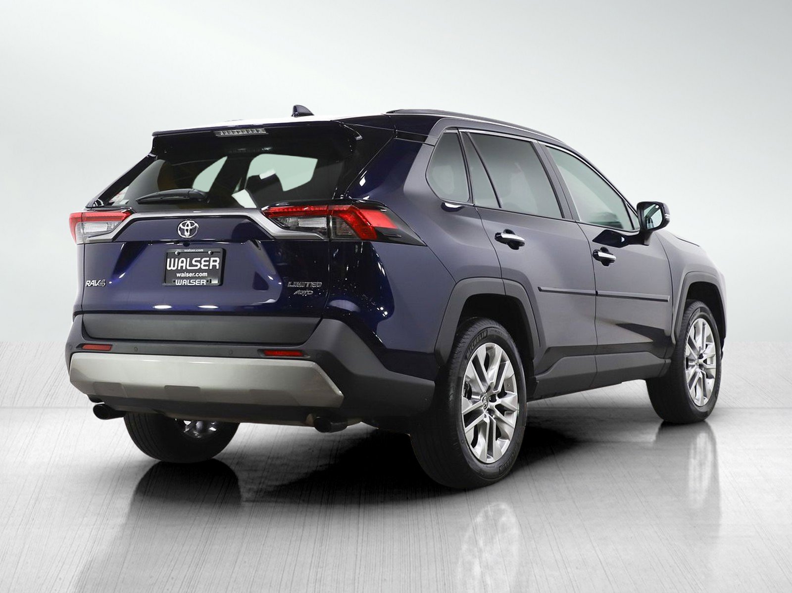 Used 2025 Toyota RAV4 Limited w/ Weather Package image 5