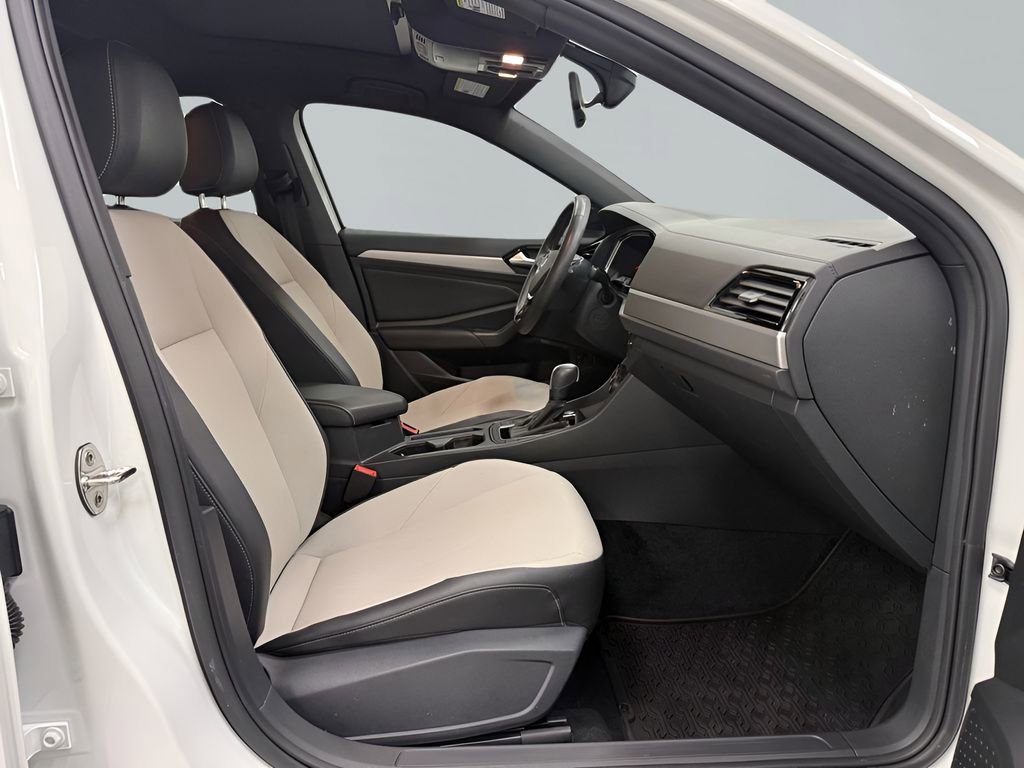 Used 2021 Volkswagen Jetta R-Line w/ R-Line Cold Weather Package image 12