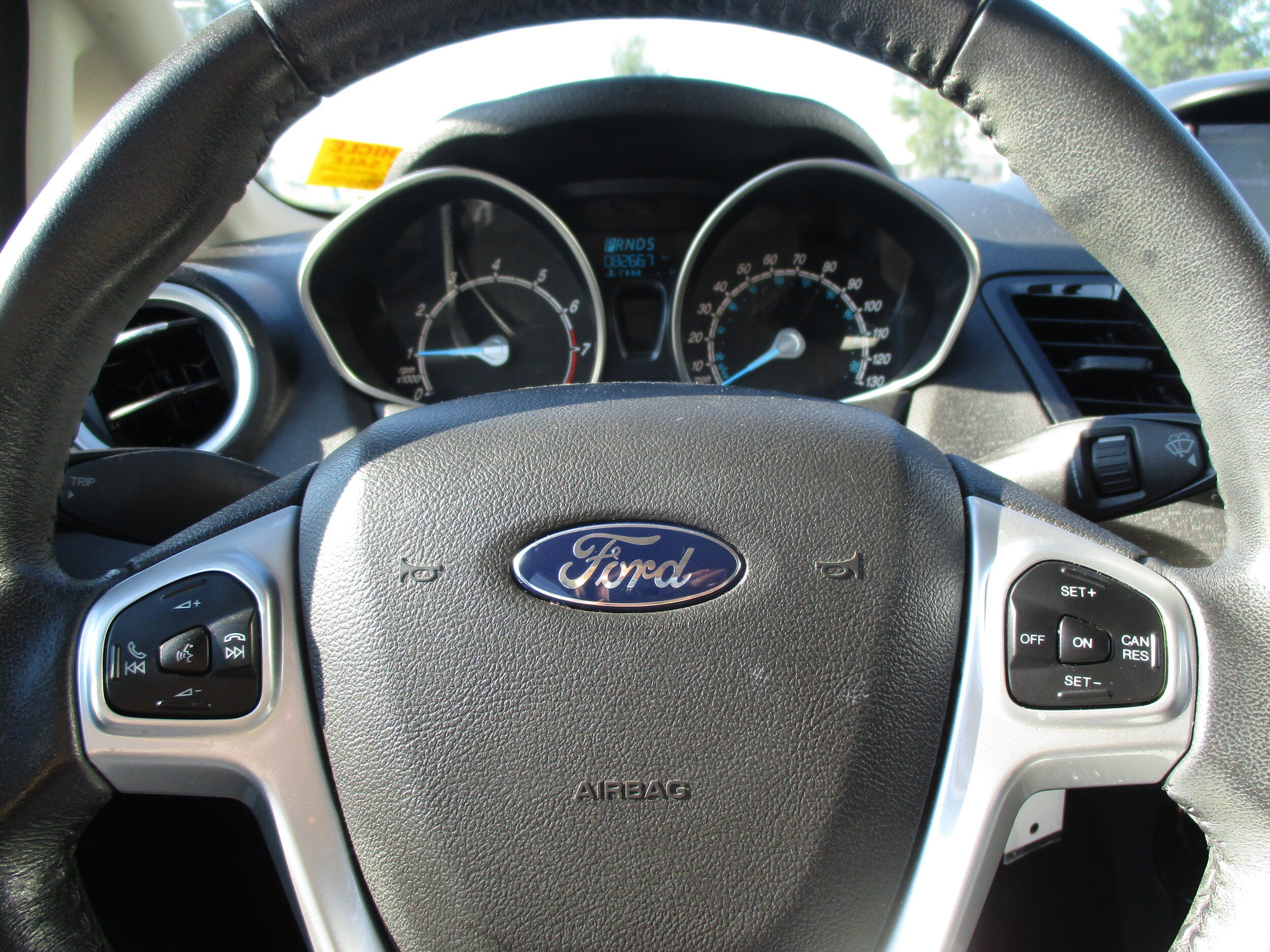 Used 2014 Ford Fiesta SE w/ Equipment Group 201A FWD image 10